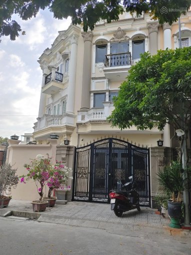 Bán nhà khu Ninh Giang - KDC Cát Lái 153ha cạnh căn góc (4 tầng, DT 5mx17, đường 68)