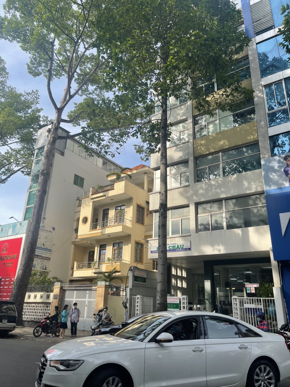 Chủ bán tòa nhà mặt tiền đường Nguyễn Chí Thanh Quận 10. DT: 10x32M nở hậu CN 320m2 giá 85 tỷ 