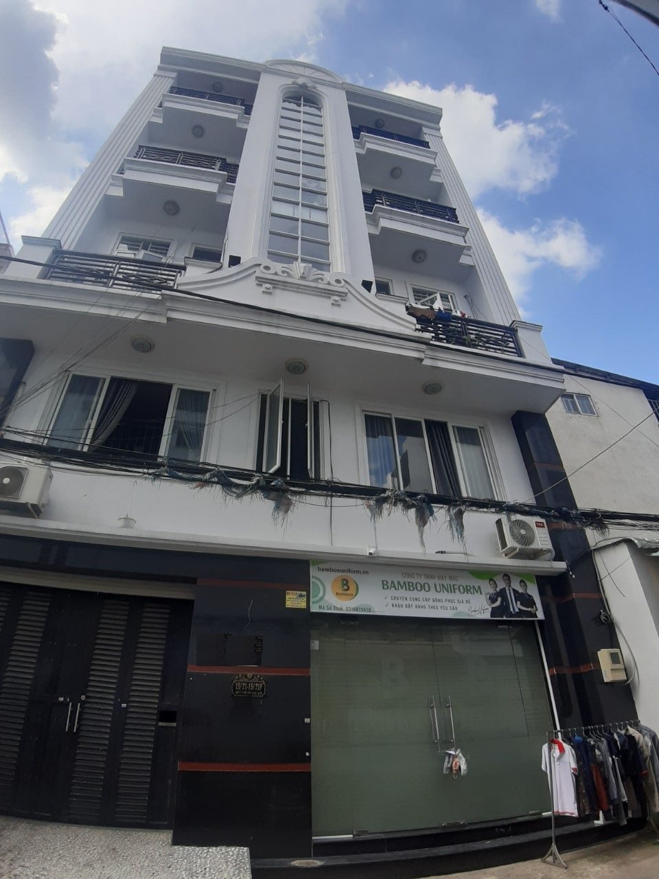 Bán căn hộ dịch vụ Nguyễn Phúc Chu, 200m2, 5 tầng, ngang 9m, 22 tỷ.