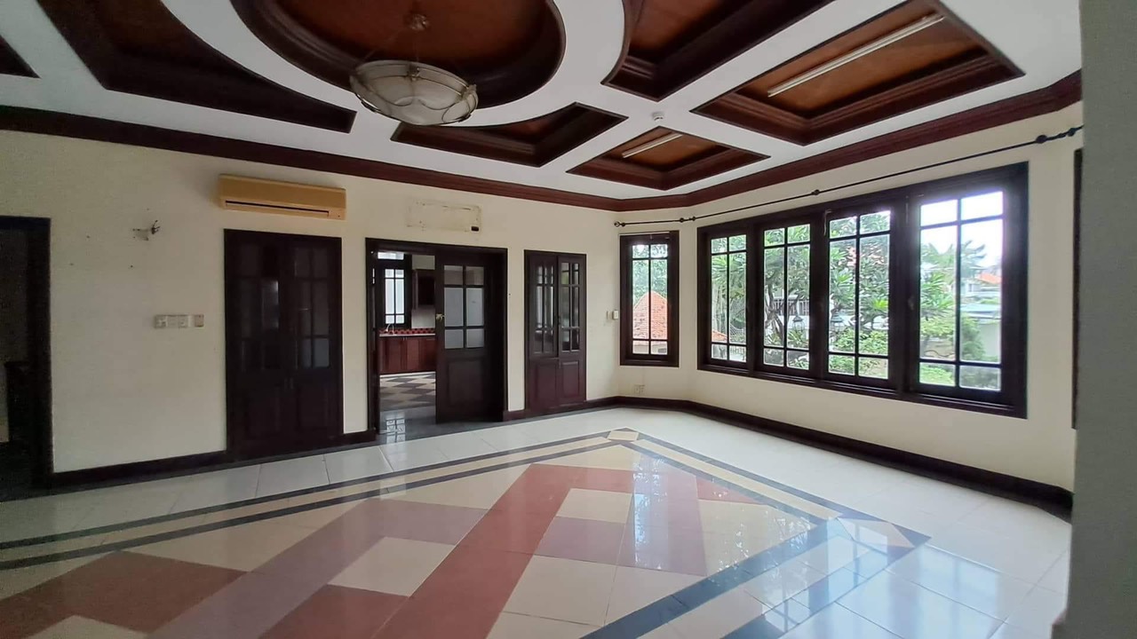 Bán Biệt Thự Thảo Điền - Quận 2, 1300m2 (24x60m), 4 T - Sân Vườn, 125 tỷ