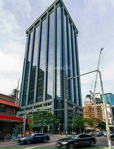 Cần bán gấp Building Nguyễn Chí Thanh, Quận 5, (DT: 10x30m, NH 14m, HĐ thuê 220tr) giá chỉ 85 tỷ