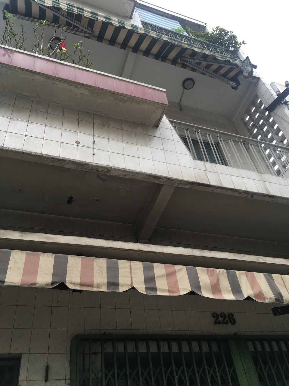 bán gấp nhà mt phạm thế hiển quận 8 dt 7,5x30 hậu 10m giá 21 tỷ