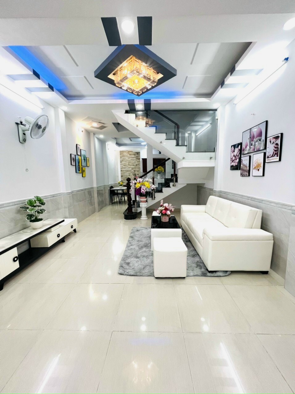 bán gấp nhà nguyễn tri phương quận 10 dt 5x14 nhà 5 lầu thang mấy giá 23 tỷ