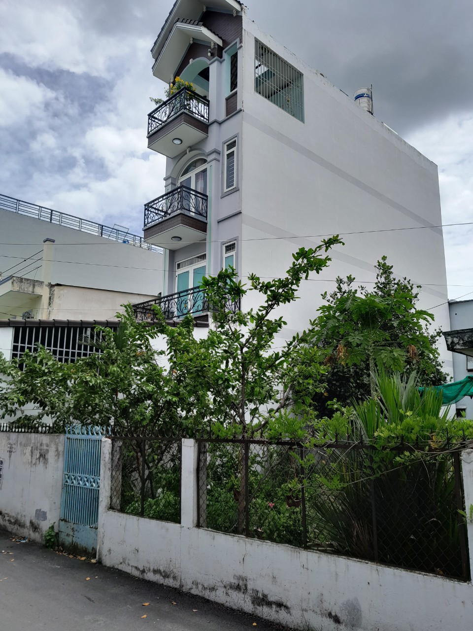 bán gấp nhà hẻm phạm văn chiêu giáp với đường lê đức thọ,p 16,quận gò vấp