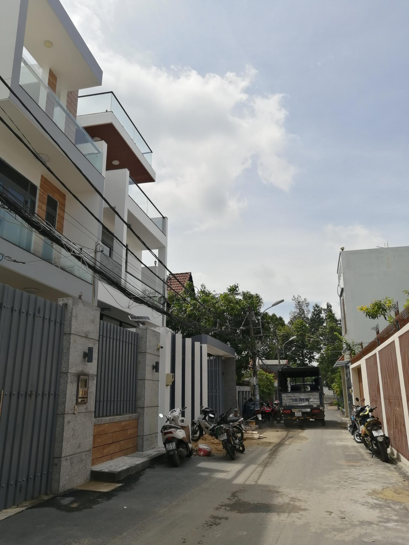 Bán nhà khu biệt thự đường 496/32A2 Dương Quảng Hàm, P6, Gò Vấp. 5m x 16m vuông vức, 1 Lầu