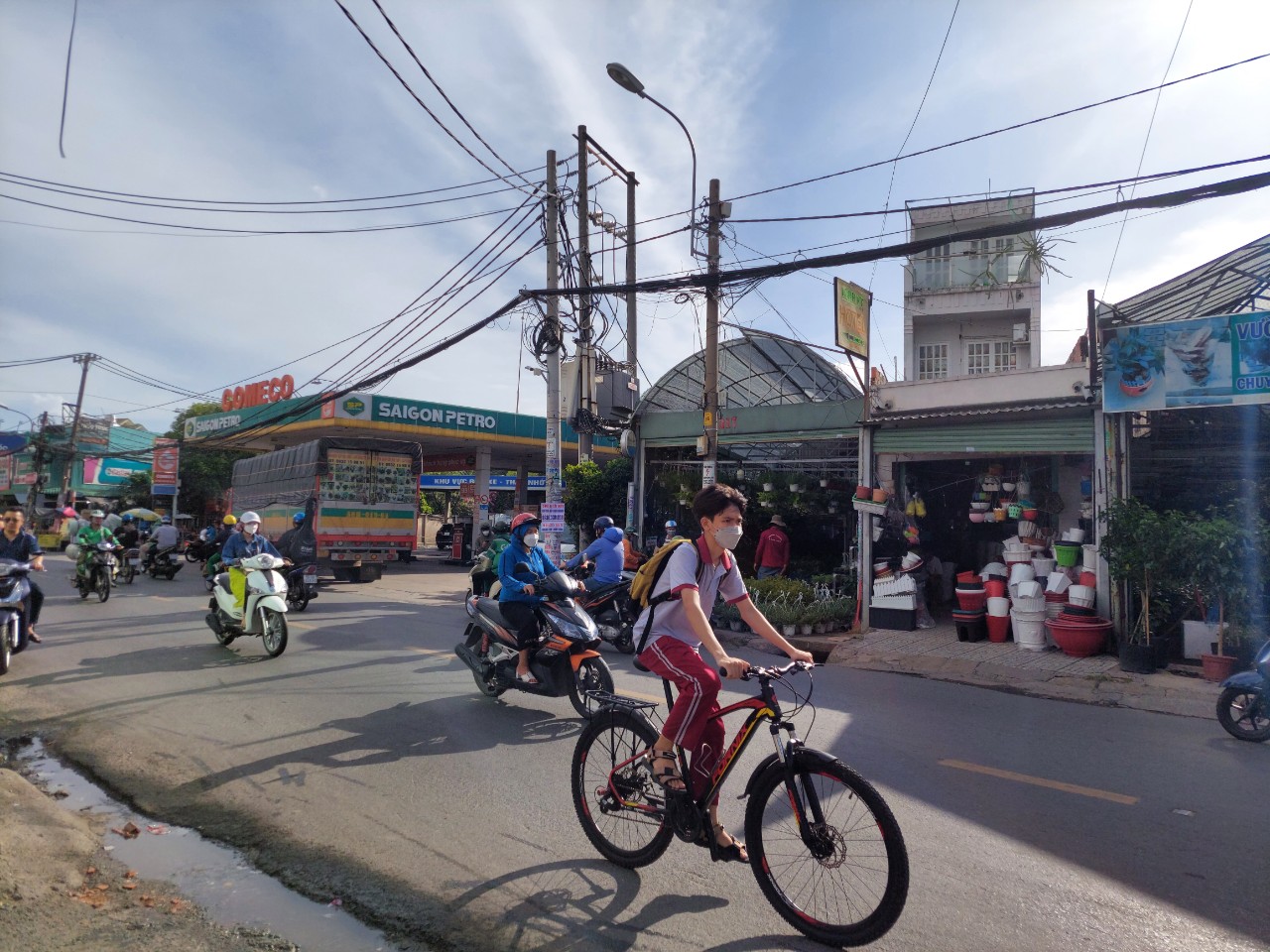 Bán nhà MẶT TIỀN ĐƯỜNG thông QUỐC LỘ 2 ngay Bến Xe AN SƯƠNG.