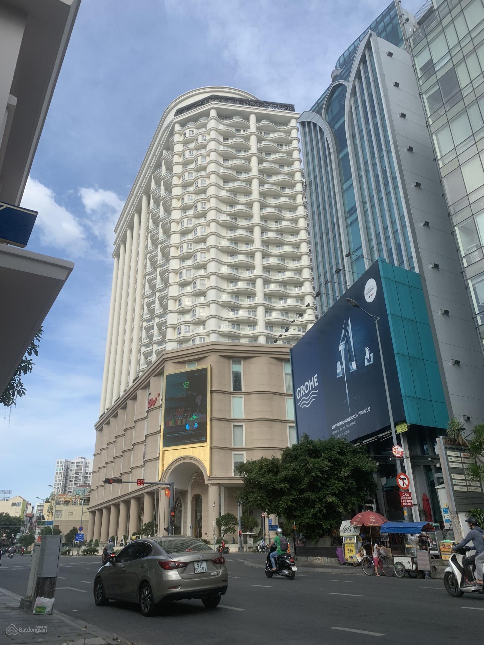Bán khách sạn 4 sao tọa lạc tại ngay góc đường Bùi Thị Xuân.p,Bến Thành, quận 1; Giá 320 tỷ