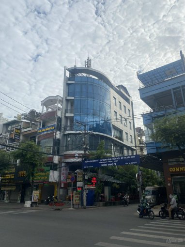 Bán nhà góc 2 mặt tiền số 38 đường Nguyễn Gia Trí, Phường 25, Quận Bình Thạnh, 37 tỷ