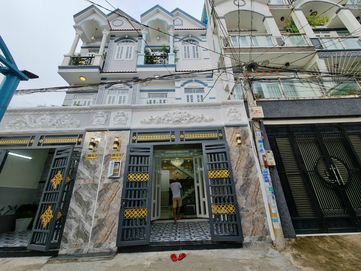 Cần bán nhà mới đẹp full nội thất hẻm 6m Huỳnh Tấn Phát, NB. Giá 5,2 tỷ