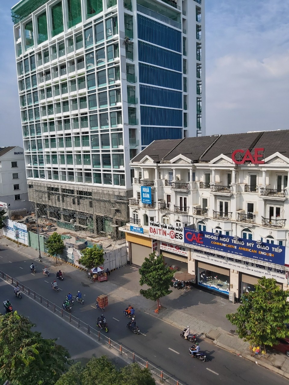 Bán gấp nhà mặt tiền vị trí vàng Phan Văn Trị, P5 Gò Vấp, 5,5x22 đối diện Emart, Cityland giá 26 tỷ