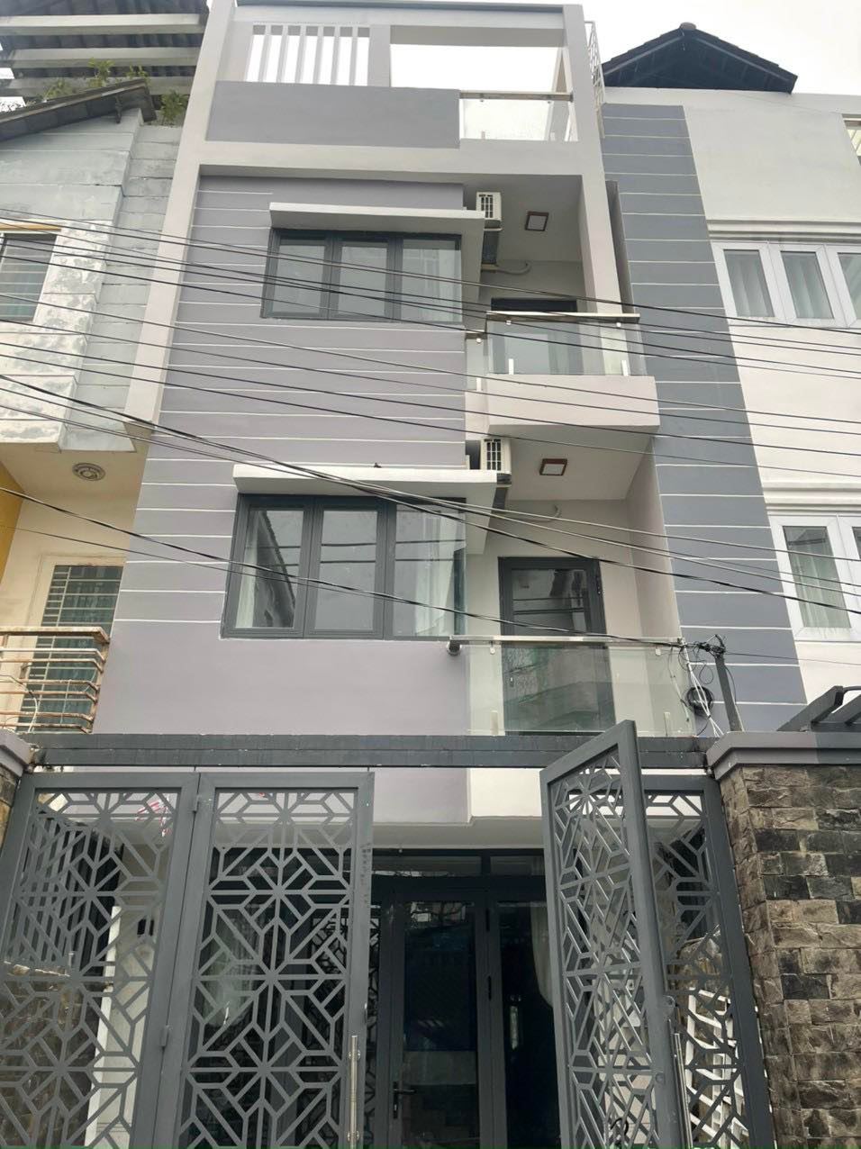 BÁN NHÀ LIỀN KỀ PHÚ MỸ HƯNG QUẬN 7 