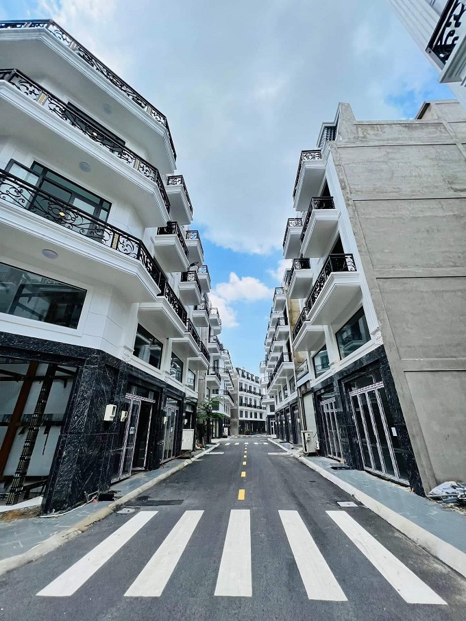 Nhà phố Thạnh Xuân, Q12, chỉ cần thanh toán 2,2 tỷ, có ngay nhà 52m2, 4 tầng, mới cong.