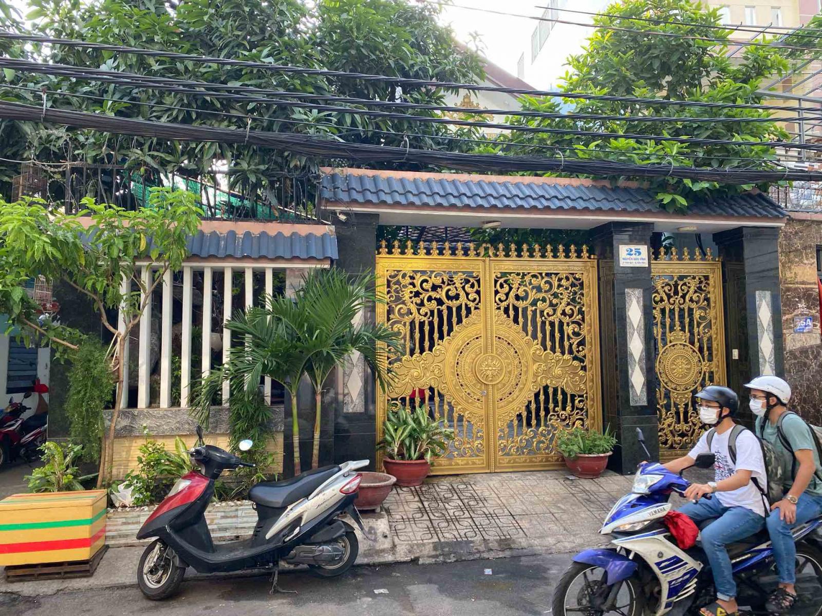 Bán biệt thự sân vườn MTNB đường Gò Dầu, 8mx27m, giá 25 tỷ P. Tân Quý, Quận Tân Phú