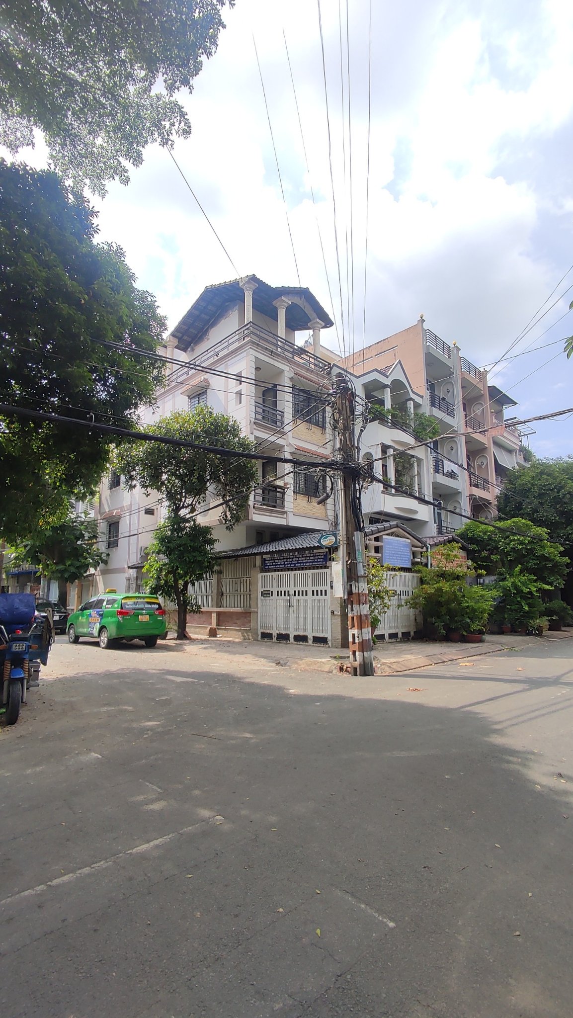 Nhà góc 2 mặt tiền Đường Vườn Lài, Q Tân Phú, Nhà 3 lầu ST, 5x19m, giá 13.5 tỷ