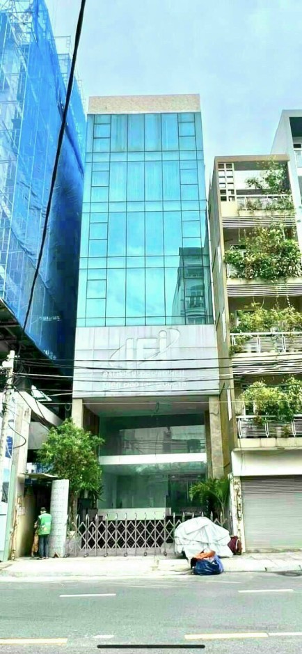 Nhà mới MT Bình Thạnh sát Phú Nhuận: 4,2x18m- 4 tầng vỉa hè 4m- Hđt 65Tr- Gía 21,3 TỶ