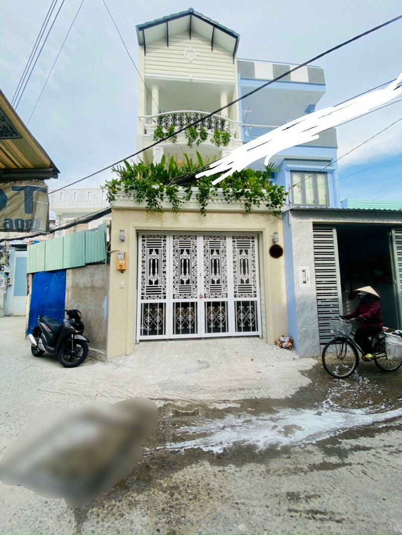Bán nhà đẹp 2 lầu hẻm xe hơi 1716 Huỳnh Tấn Phát thị trấn Nhà Bè 