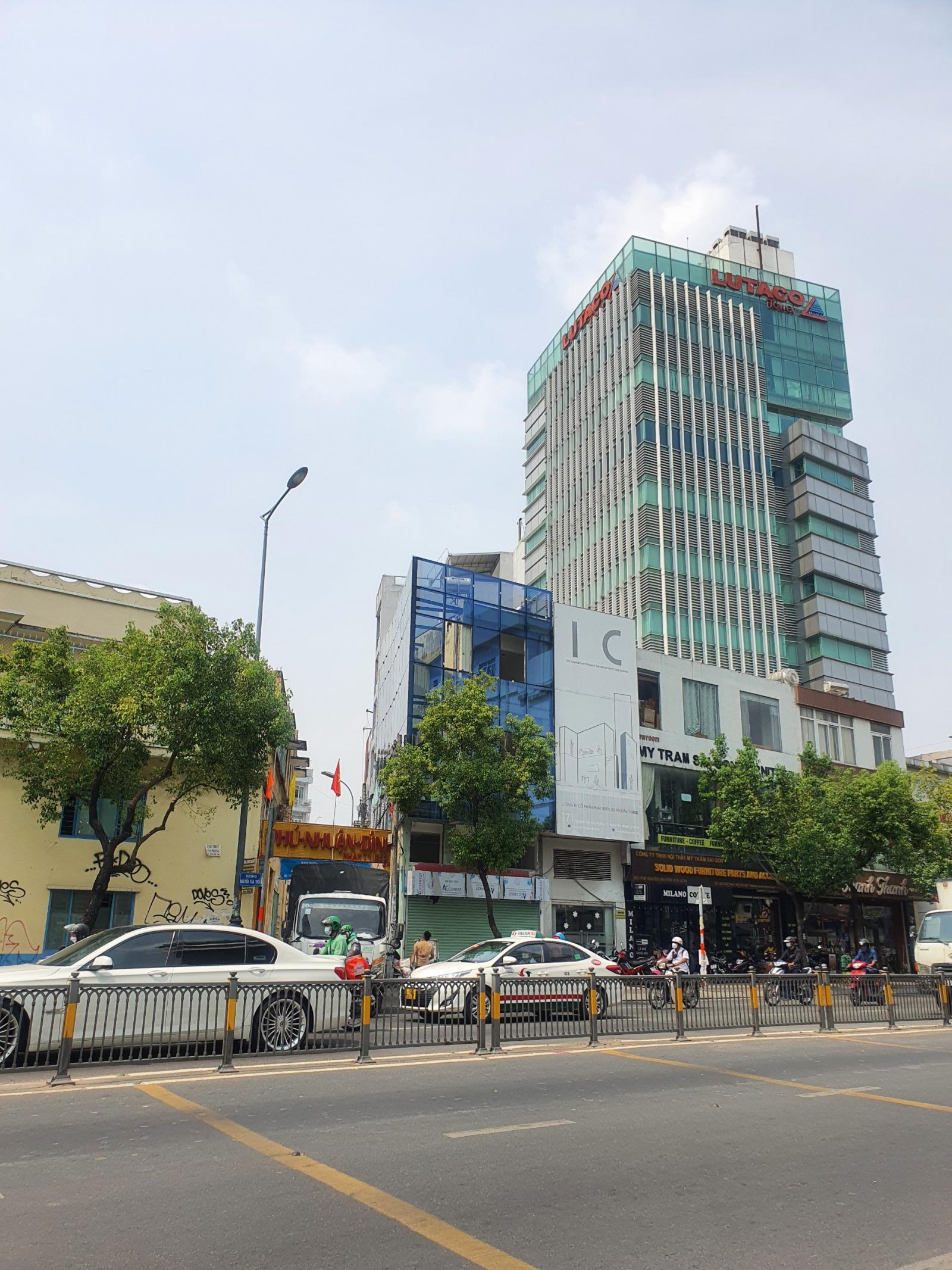 Cần bán gấp tòa building mặt tiền Nguyễn Văn Trỗi, DT: 9,5x27m, hầm +7 tầng, HĐ thuê 650tr/ tháng