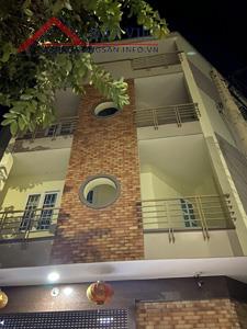 CĂN GÓC 2 MẶT TIỀN TRẦN QUANG KHẢI,Q1 DT:4,5X24M,KC:TRỆT 4 LẦU GIÁ:48 TỶ .LH: QUYÊN QUYÊN  (0906302102)