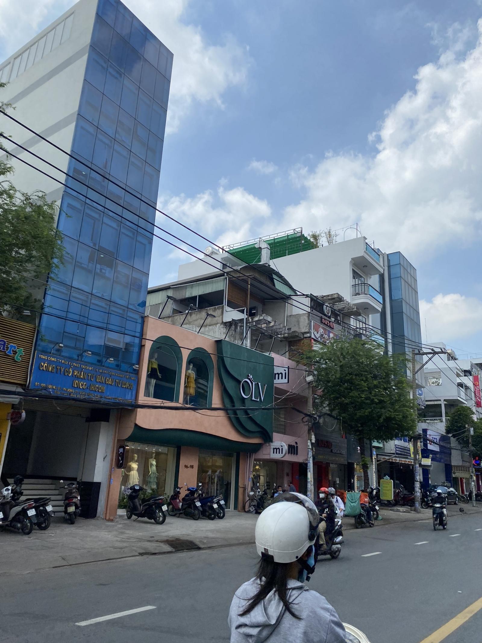 Kẹt tiền Bán Nhà HXH 29 Nguyễn Gia Trí (D2), P25, Bình Thạnh. 6*18m, chỉ 19.5 tỷ TL