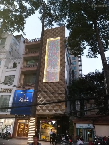 CĂN  CÓ  102 HÀNG HIẾM MẶT TIỀN LÊ VĂN SỸ,CHỈ 17 TỶ THÔI,KC:TRỆT 3 LẦU