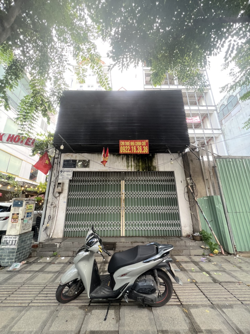 Bán nhà mặt phố tại Đường Ca Văn Thỉnh, Phường 11, Tân Bình, diện tích 6m x 28m cực đẹp  giá 23.5 Tỷ