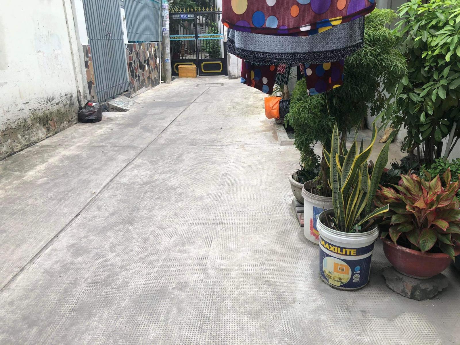Chủ xoắn bán giảm sốc 100 triệu tại Quận Tân Phú - DT 50m2 - Xe hơi đỗ cửa - Ba mặt thoáng chỉ nhỉnh 5.7 Tỷ.