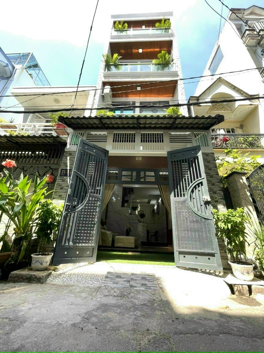 NHÀ XINH VỊ TRÍ TUYỆT ĐẸP CÁCH MẶT TIỀN CHỈ 30 M . CÔNG NĂNG ĐẦY ĐỦ.  GIÁ TỐT NHẤT KHU VỰC 