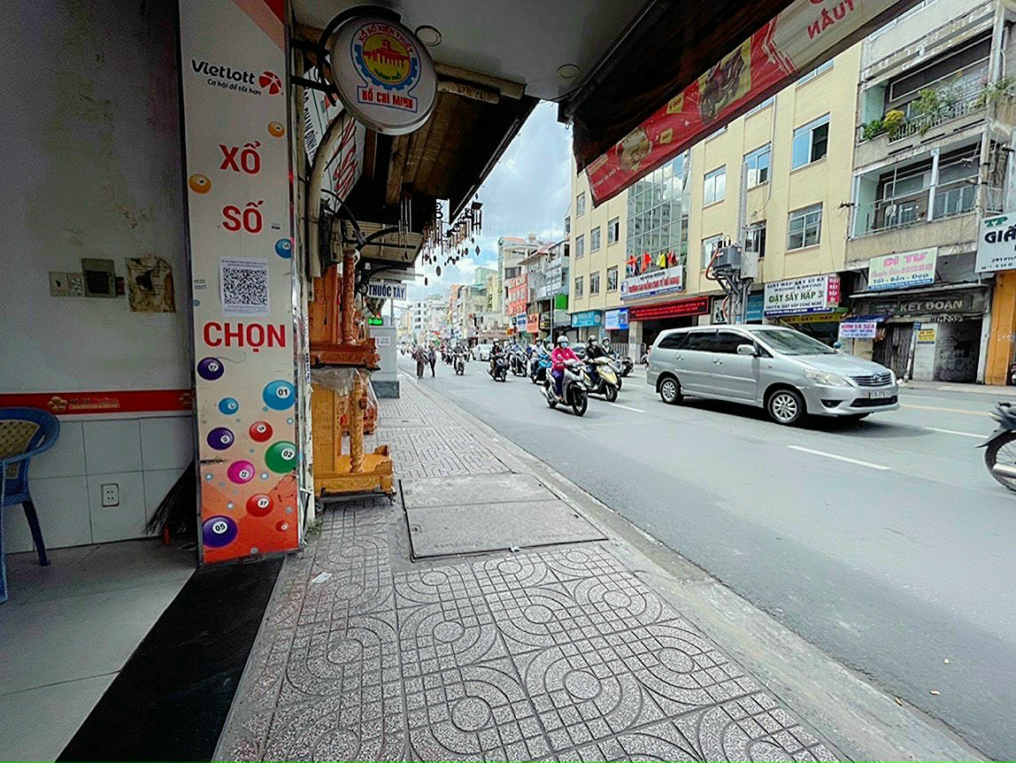 👉Quá HOT cho một căn nhà mặt tiền khu CỰC VIP buôn bán sầm uất đường Phan Đình Phùng F1 Phú Nhuận . 