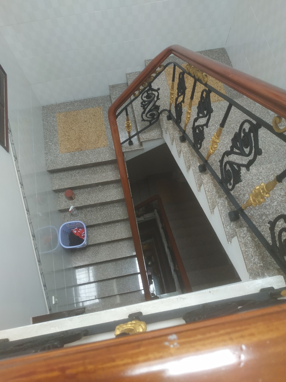 Gấp bán MT khu Bình phú 1 vị trí cực đẹp p11 q6 4 x 19 giá 9,6 tỷ TL. 