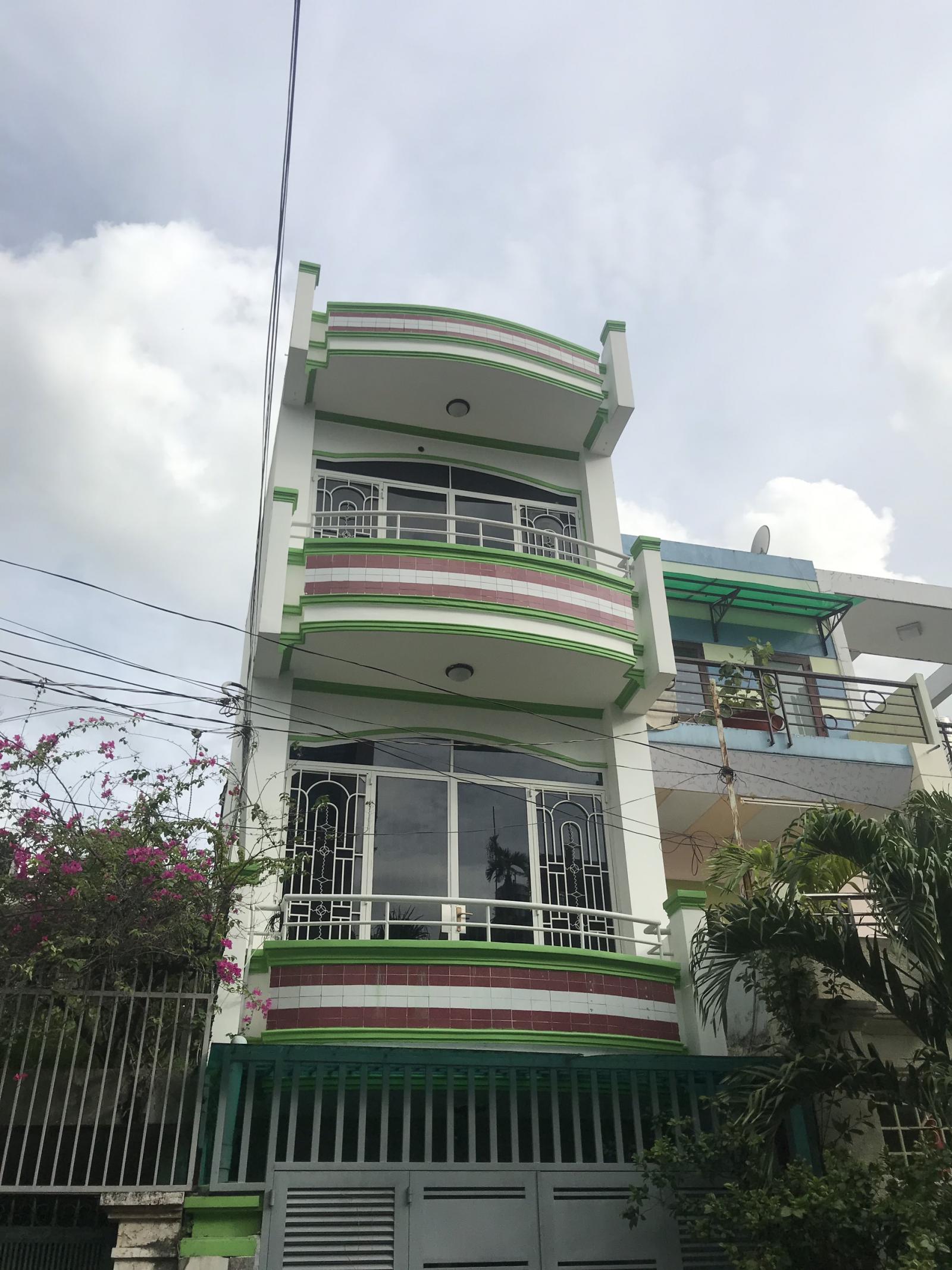 Bán nhà mặt tiền đường Ngô Quyền, Quận 10. DT 3.8x16.5m nhà 2 lầu giá chỉ 19 tỷ