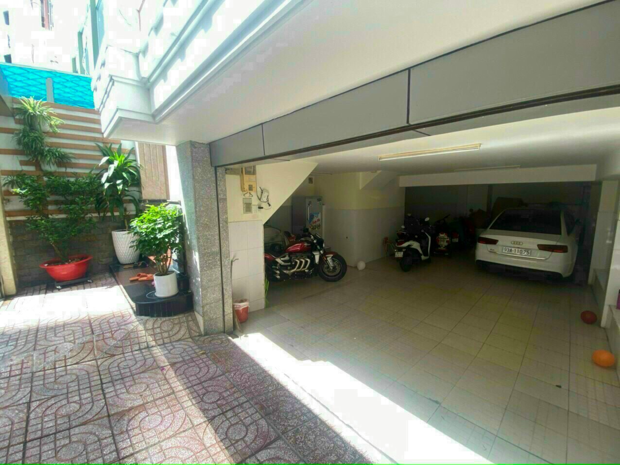 Bán villa phố Nguyễn Đình Chiểu Quận 3 diện tích: 6.5 x 14m kết cấu: 1 hầm xe hơi, 4 lầu .chỉ 20.7 tỷ