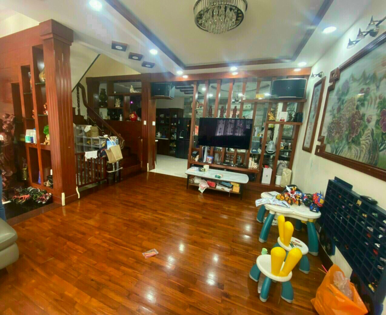 Bán villa phố Nguyễn Đình Chiểu Quận 3 diện tích: 6.5 x 14m kết cấu: 1 hầm xe hơi, 4 lầu .chỉ 20.7 tỷ