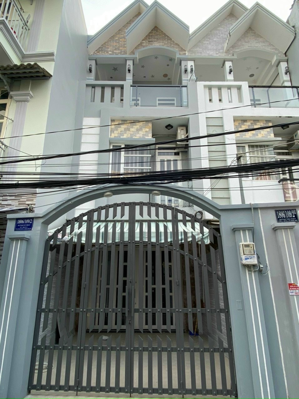 Bán Gấp Căn Nhà 2 Lầu Tại 1806 Huỳnh Tấn Phát, SỔ Riêng, Nhà Mới, Cách Cầu Phú Xuân 700m