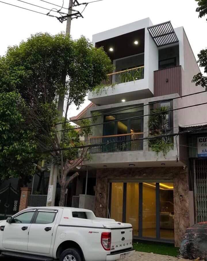 Bán nhà khu biệt thự Nguyễn Minh Hoàng, P12, Tân Bình; 8x20m giá chỉ 28 tỷ