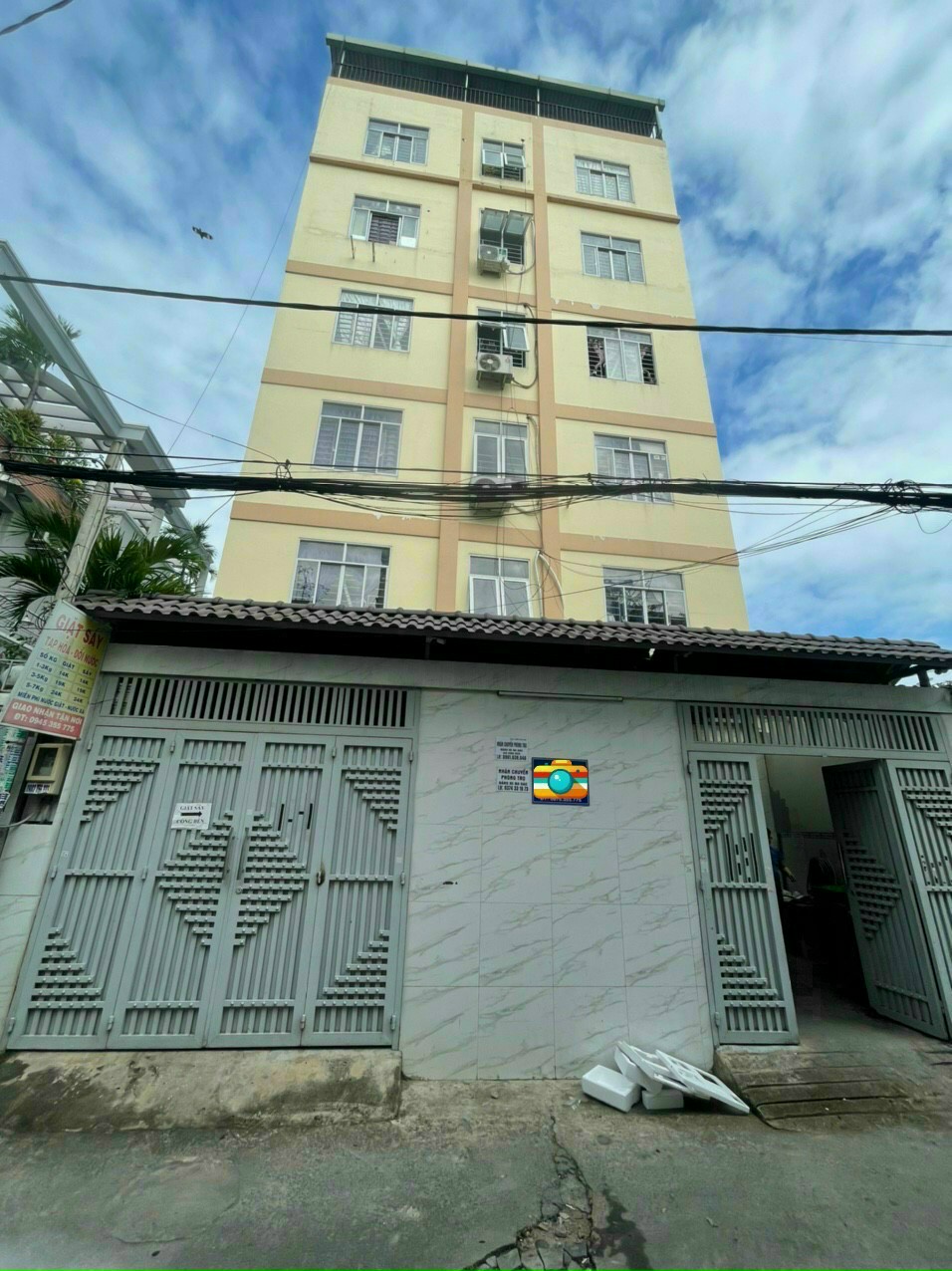 Bán toà nhà căn hộ DV 69 phòng ngủ, đường Chu Văn An, P. 12, BT. 9,5x24m NH 12m 6 lầu, giá 33.5 tỷ TL