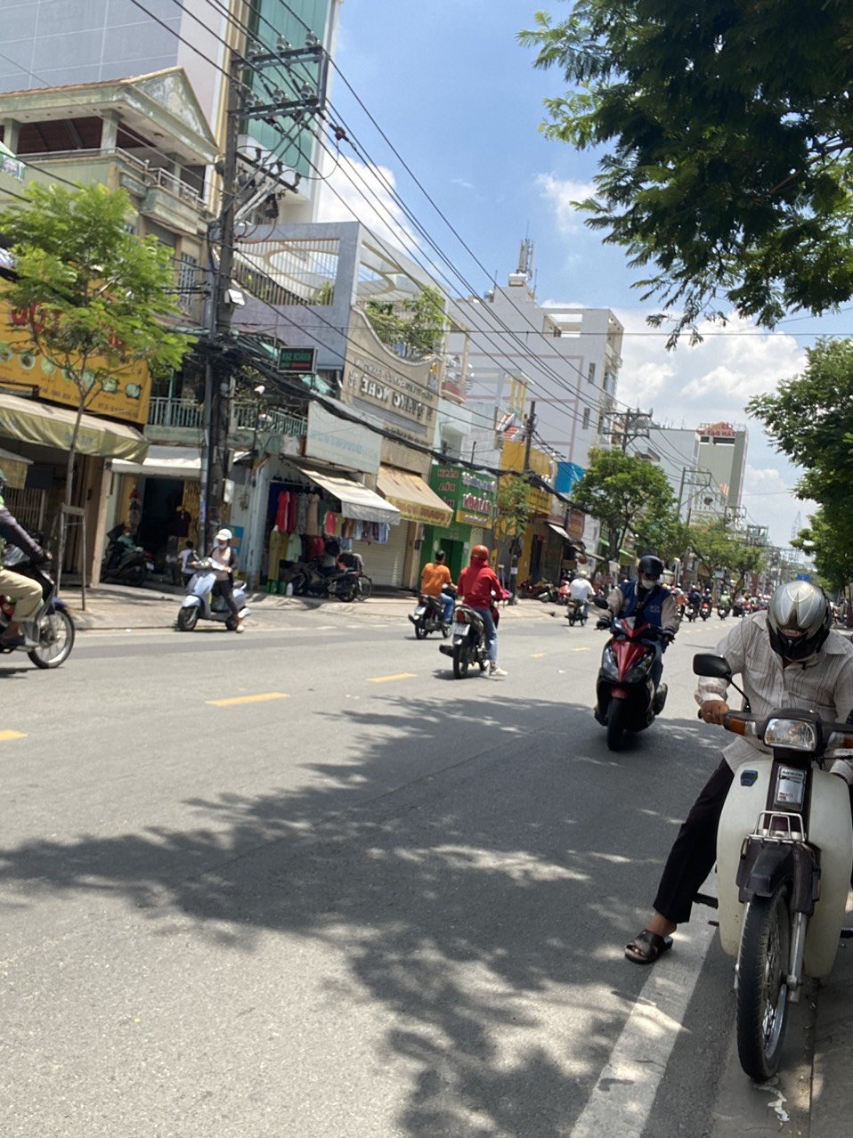 Bán nhà mặt tiền 351 Âu Cơ, phường Phú Trung, Quận Tân Phú.