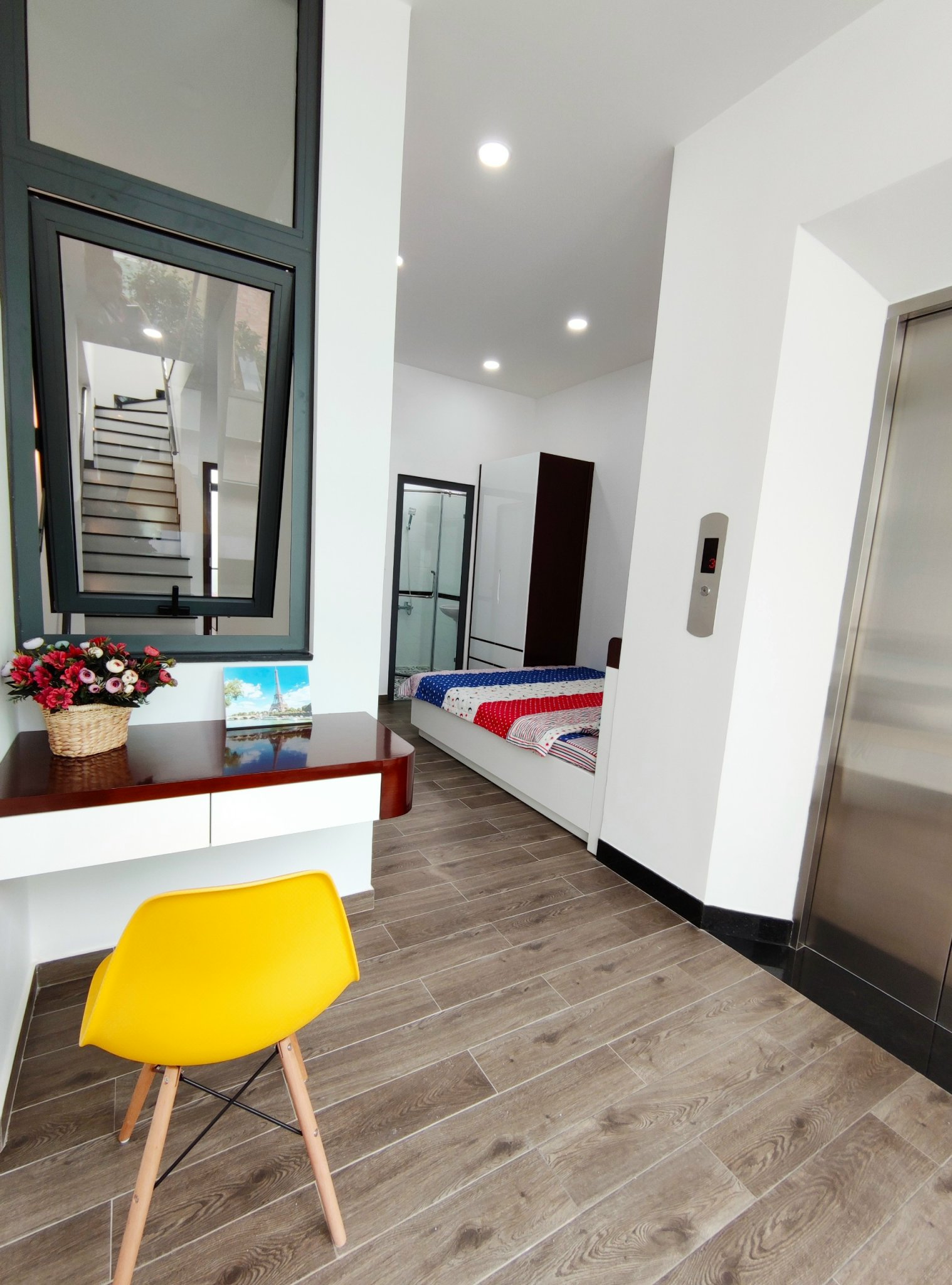 Bán Nhà Đẹp Xây Dựng Tâm Huyết Đẹp Như Hình q3, HXH 4.5*20M