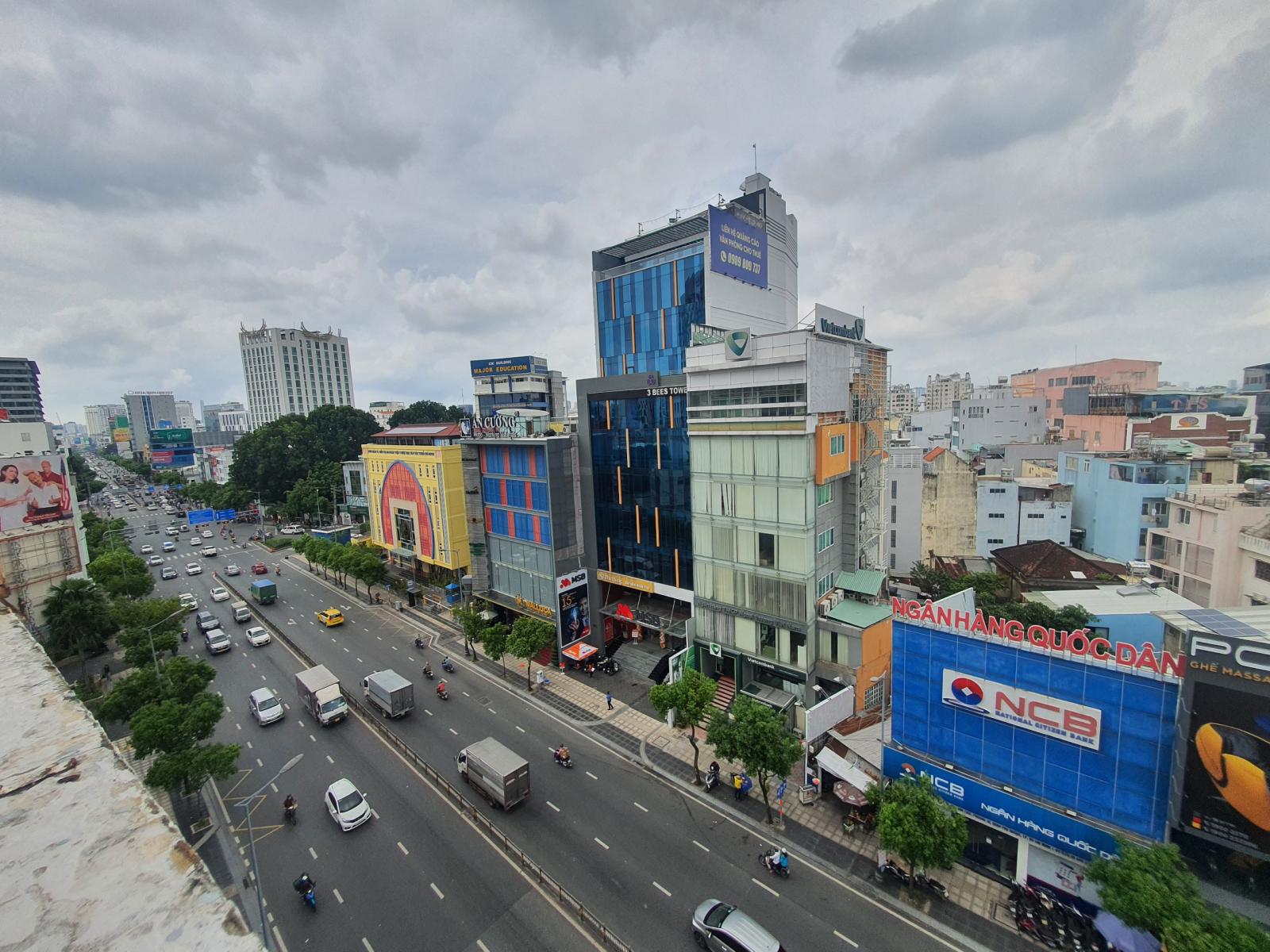 Bán tòa CHDV 1095m2 đường Lê Văn Sỹ Tân Bình, 9 tầng thang máy, HDT 200 triệu/tháng. Giá 38.5 tỷ