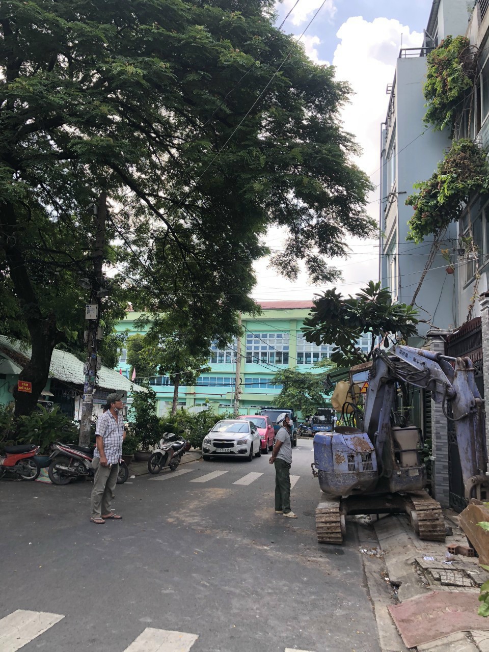 Bán nhà căn góc hẻm 8m Nguyễn Quý Anh Tân Phú 10x18.5m cấp 4 giá 24 tỷ TL (gần THPT Tân Bình)