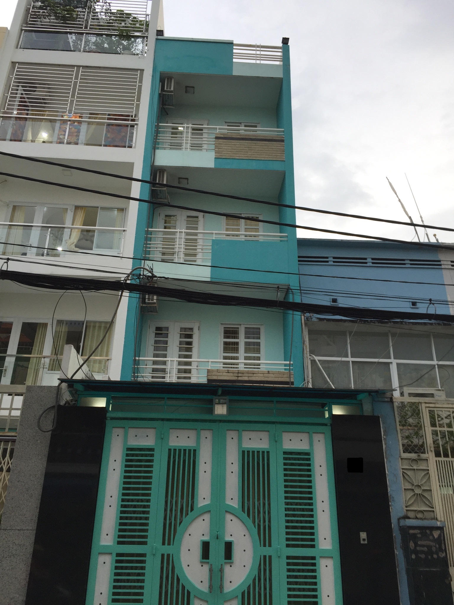Bán nhà mặt tiền khu Bàu Cát - Võ Thành Trang DT 4m x 16m nhà 4 tầng
