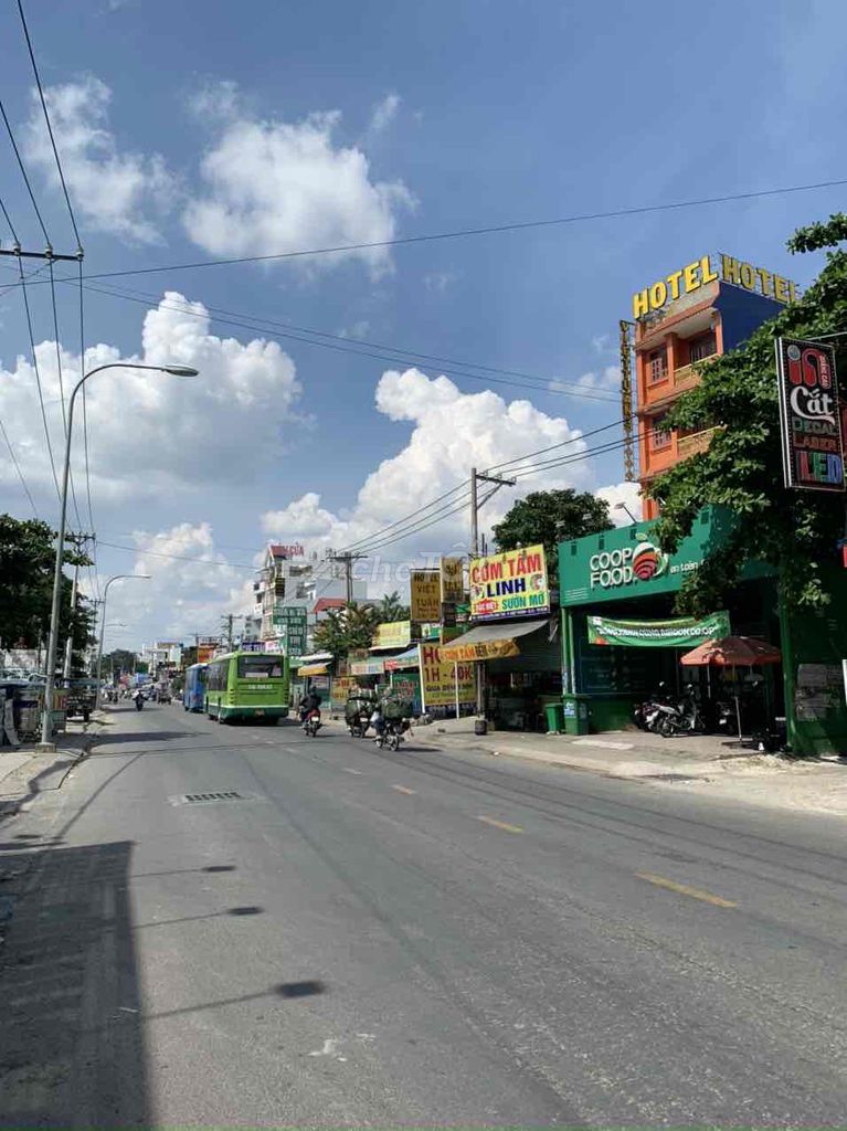 Bán nhà Mặt tiền Lê Văn Khương, Quận 12. Vị trí đẹp, không lỗi phong thuỷ