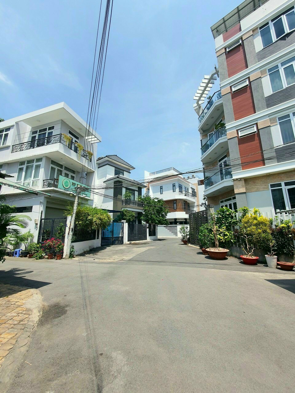 Bán Nhà Phố Khu Compound Đường Số 6 , Phường Bình Trưng Tây 3 lầu , 4 phòng 💥Giá TLcc )☎ 0903034123