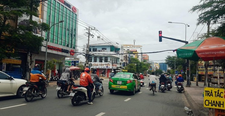 Bán nhà mặt phố tại Đường Nguyễn Văn Thương, Phường 25, Bình Thạnh, Tp.HCM diện tích 185m2  giá 44 Tỷ