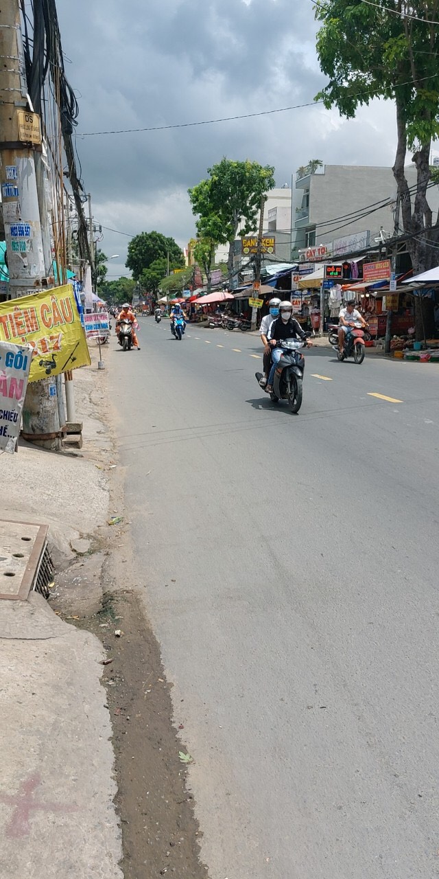 Bán nhà mặt tiền đường Phạm Hữu Lầu Q.7