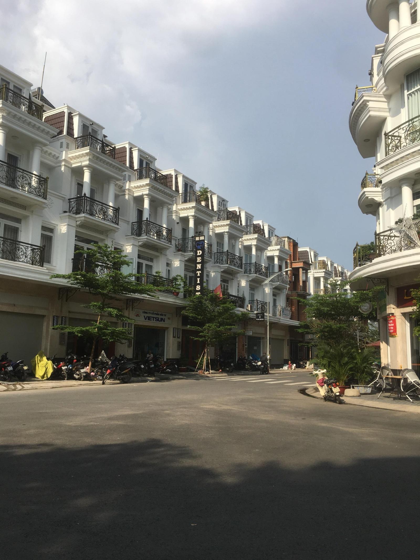 Ngộp bank, hạ giá bán gấp nhà Cityland Garden Hill - Emart Phan Văn Trị P5 5x19m, 3 lầu, chỉ 16.8tỷ