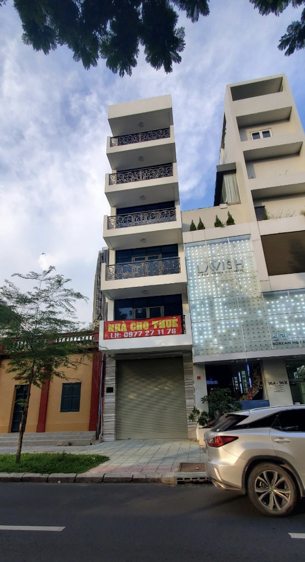 Bán nhà HXH 213/ Nguyễn Thiện Thuật, P1, Quận 3(4.2x18m)trệt 3 lầu.Gía 18.5 tỷ 0384.130.820