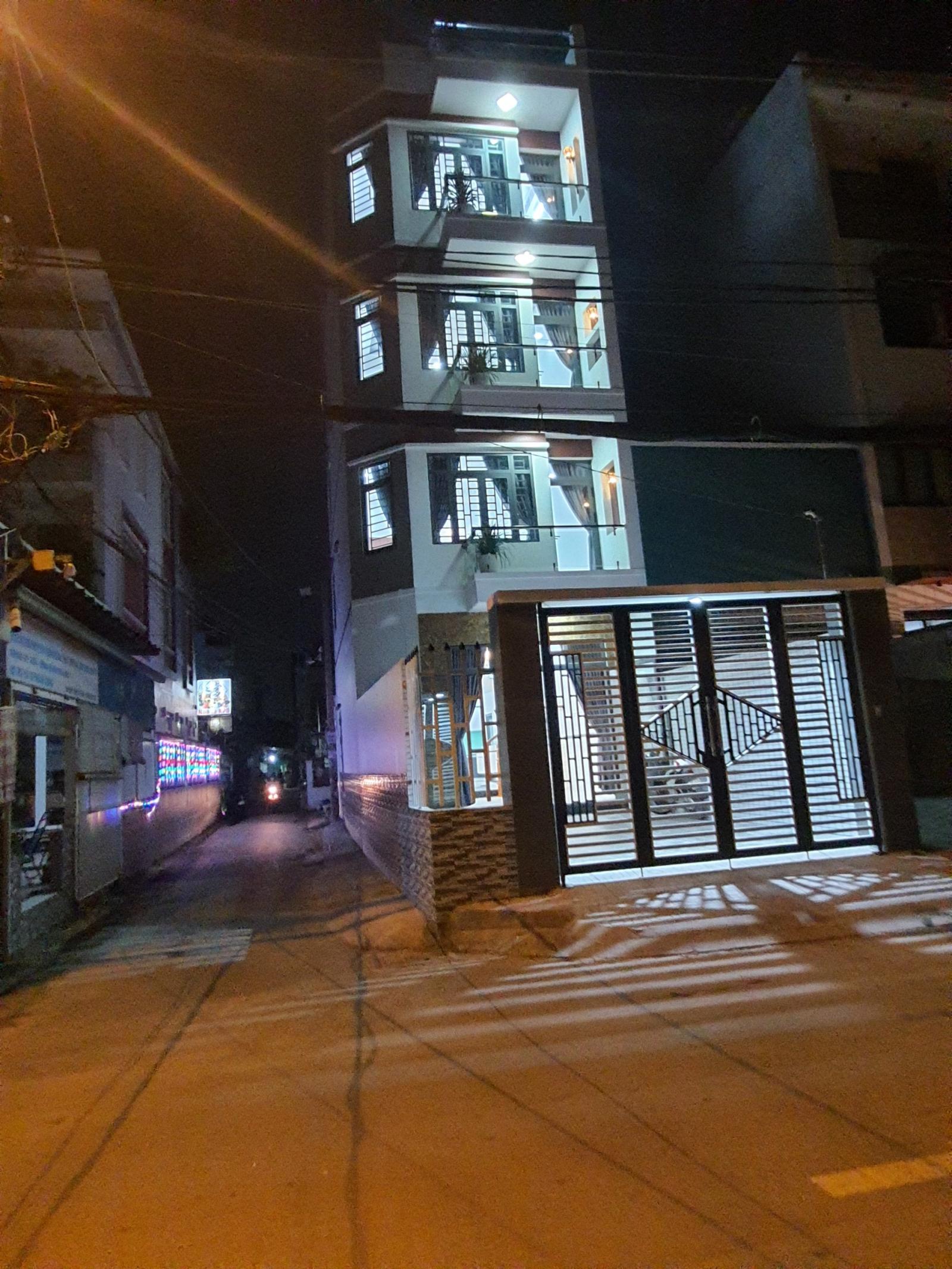 Bán  nhà góc 2 mặt tiền –5 tầng phường trường thọ thủ đức, LH 0909428959.