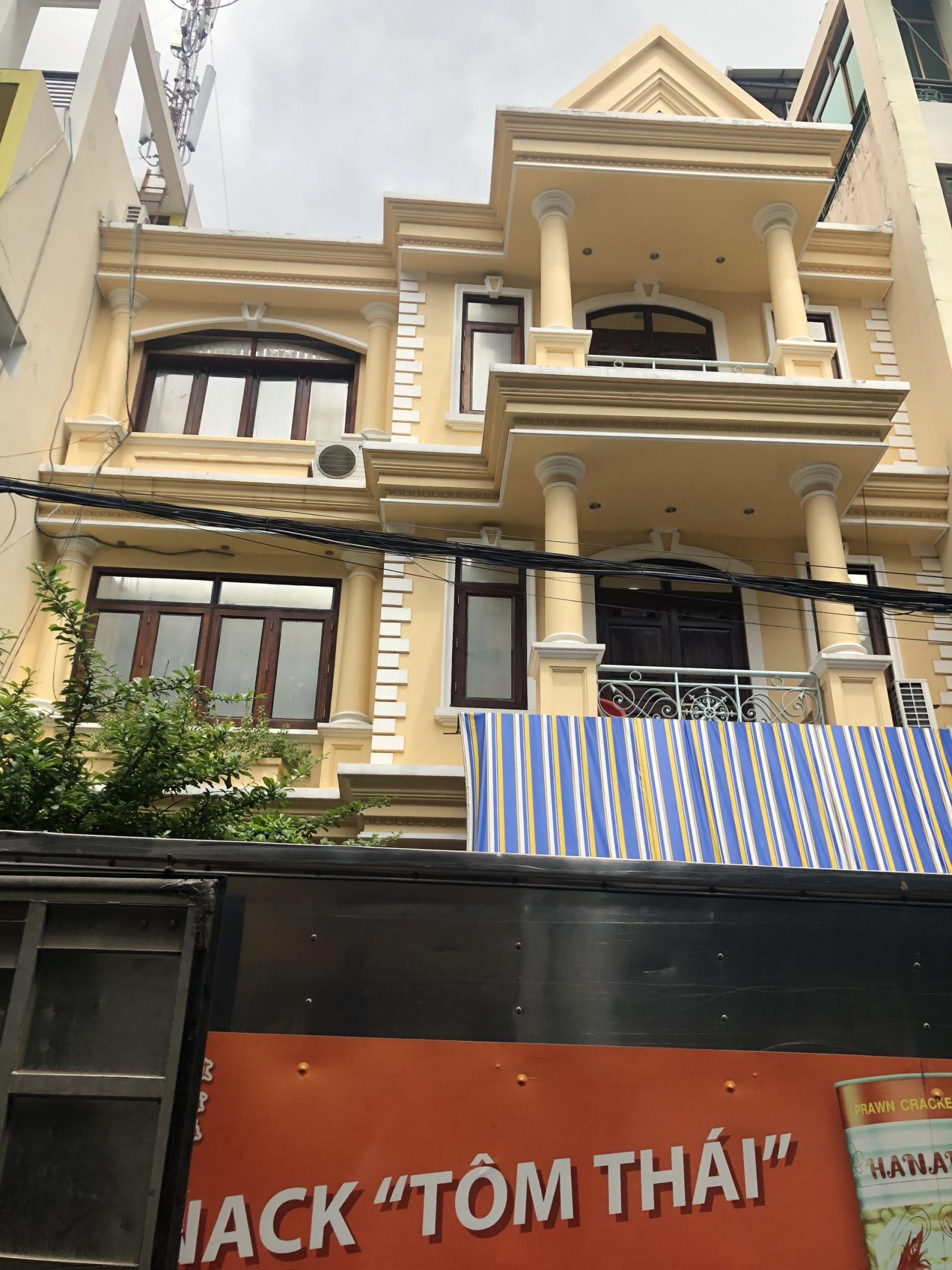 Bán Biệt Thự khu Compoud VIP Phổ Quang p2 Tân Bình, 10x17m, 3 tầng