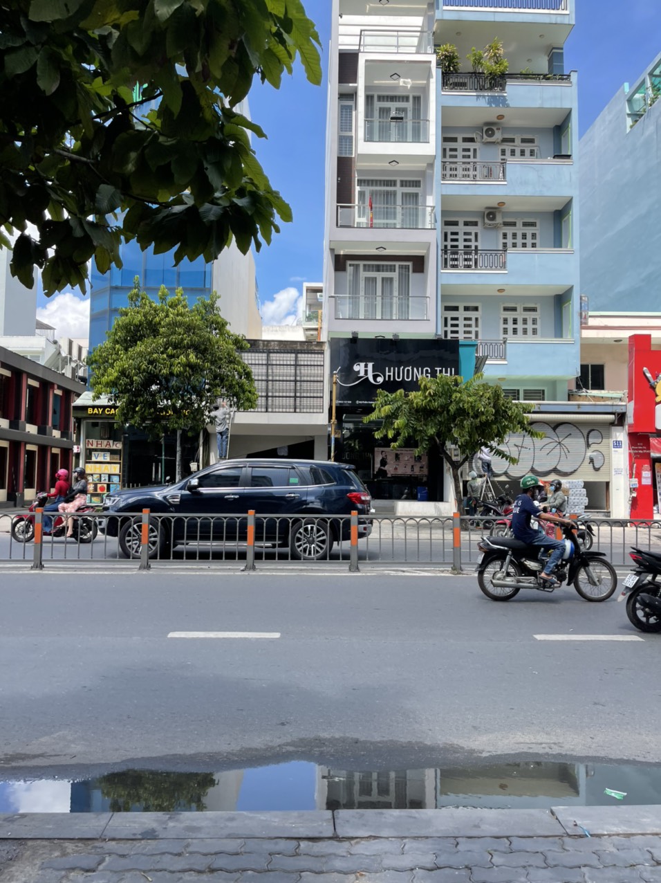 Mặt tiền KD nở hậu - Tài lộc phát triển bán gấp nhà Hồ Hảo Hớn, P. Cô Giang, Quận 1