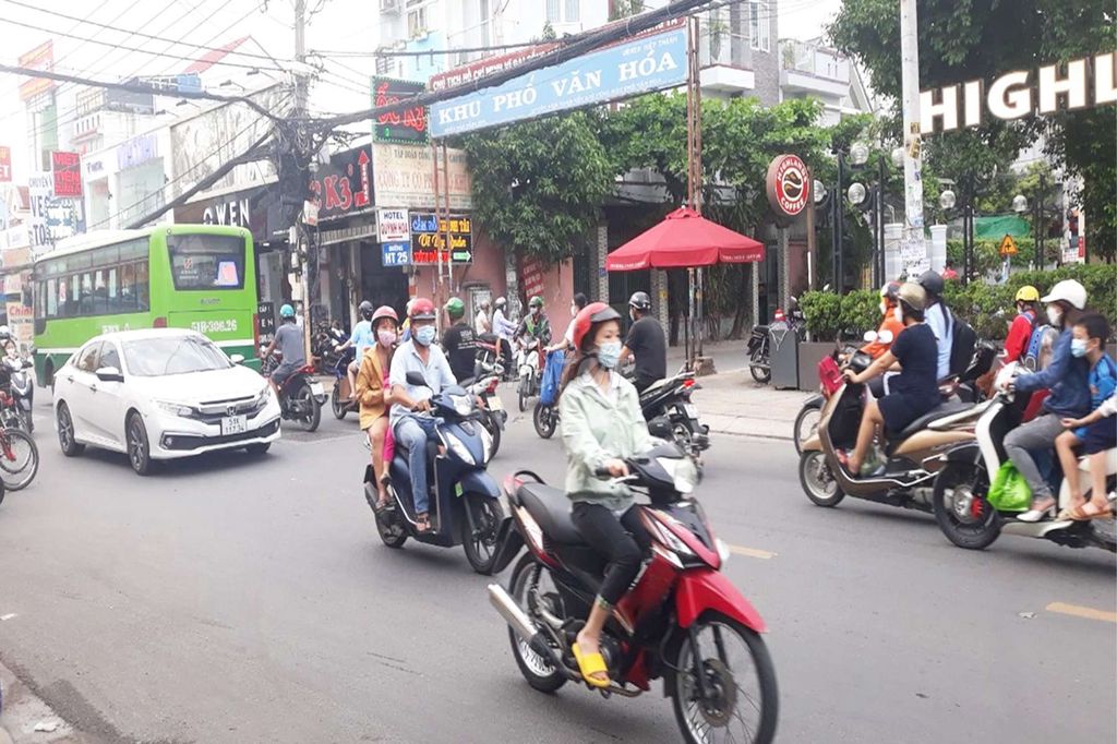 Bán nhà mặt tiền đường Lê Văn Khương, Phường Hiệp Thành, Q12. TP HCM.